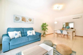 Apartamento contemporâneo a 3 minutos da praia